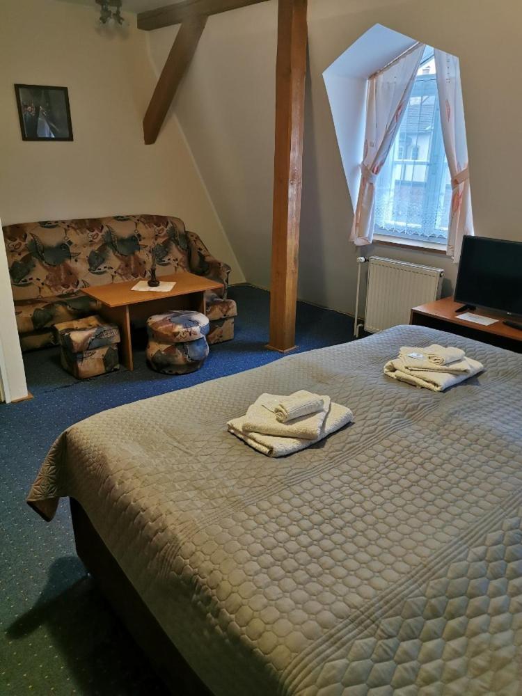 Hotel Alster Jevíčko エクステリア 写真